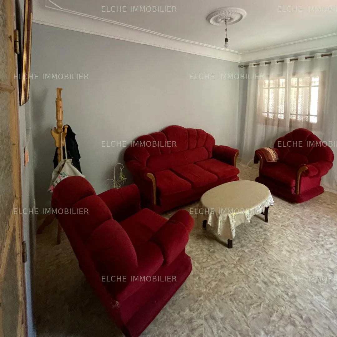 Villa R+2 à Vendre