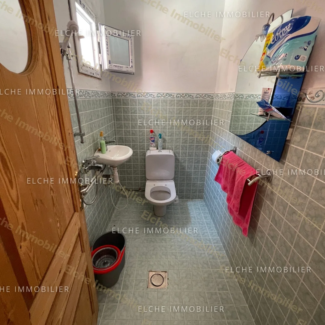Villa R+2 à Vendre