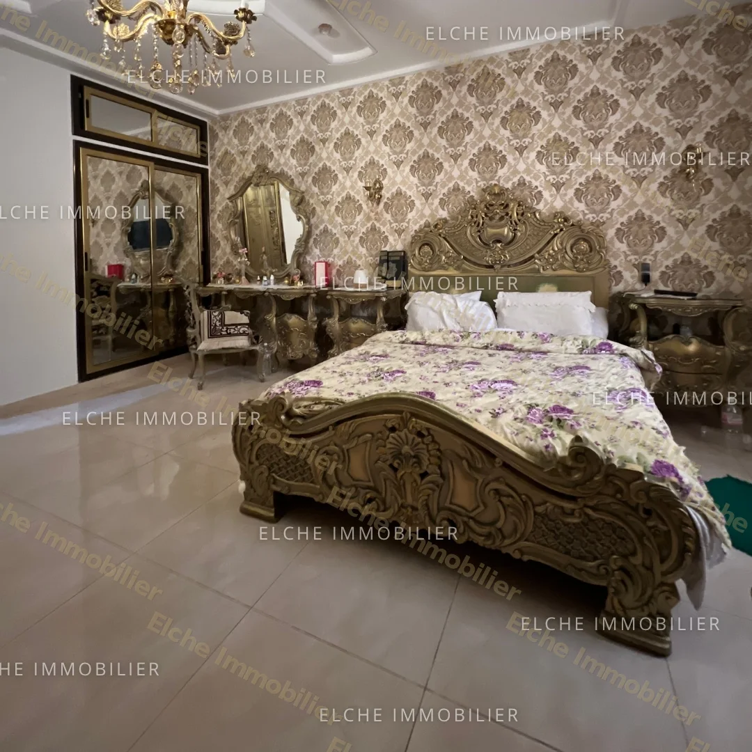 Villa R+2 à vendre
