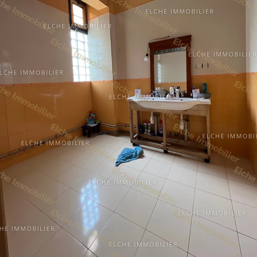 Villa R+2 à vendre