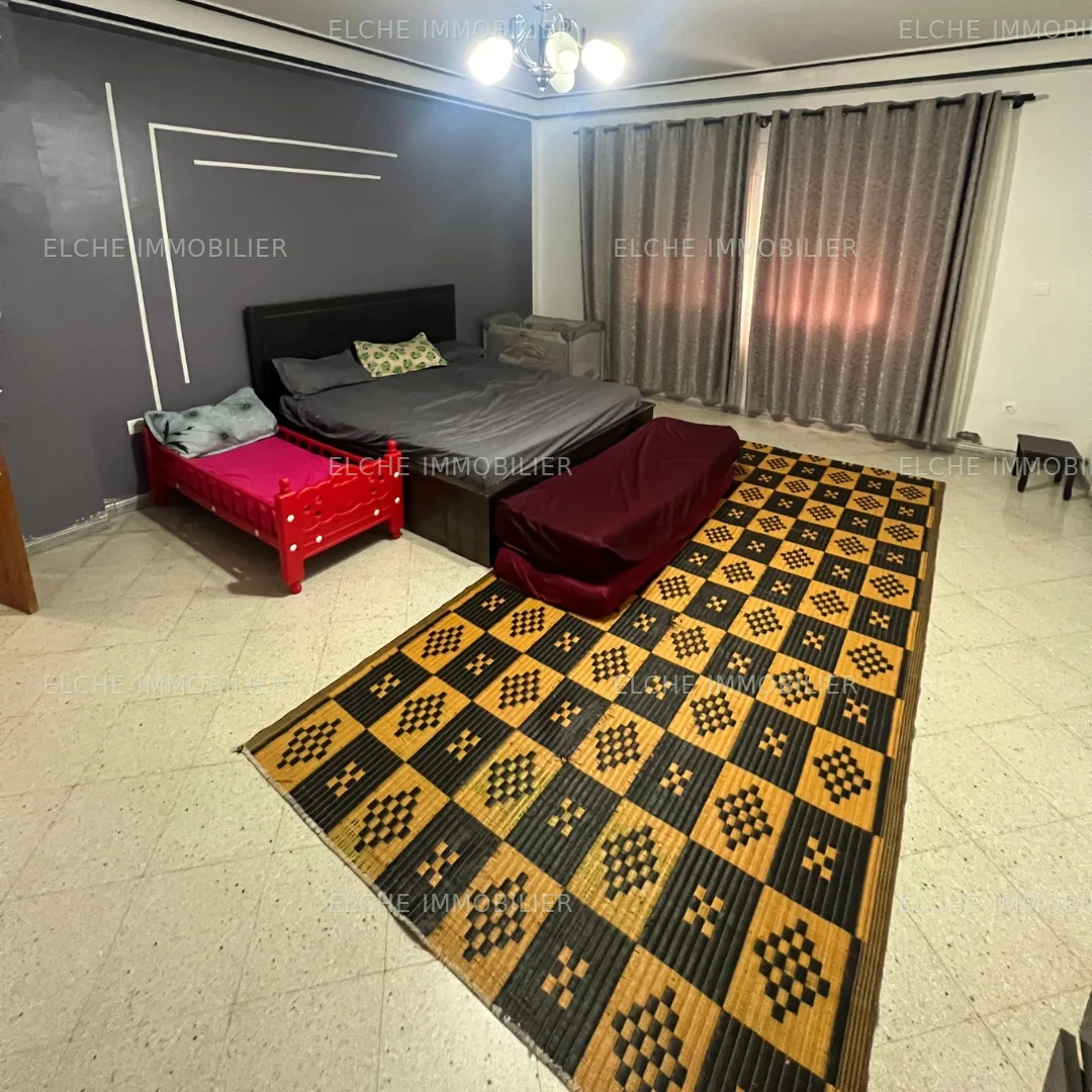 Villa R+2 à vendre