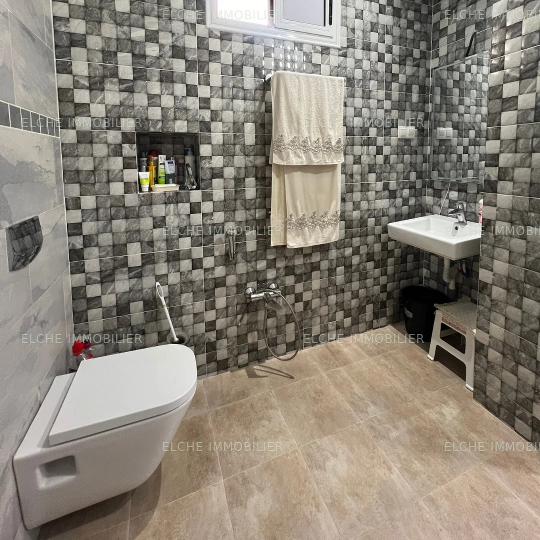 Villa R+2 à vendre