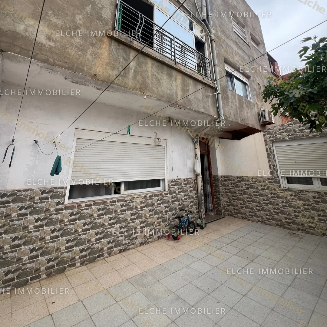 Villa R+2 à vendre