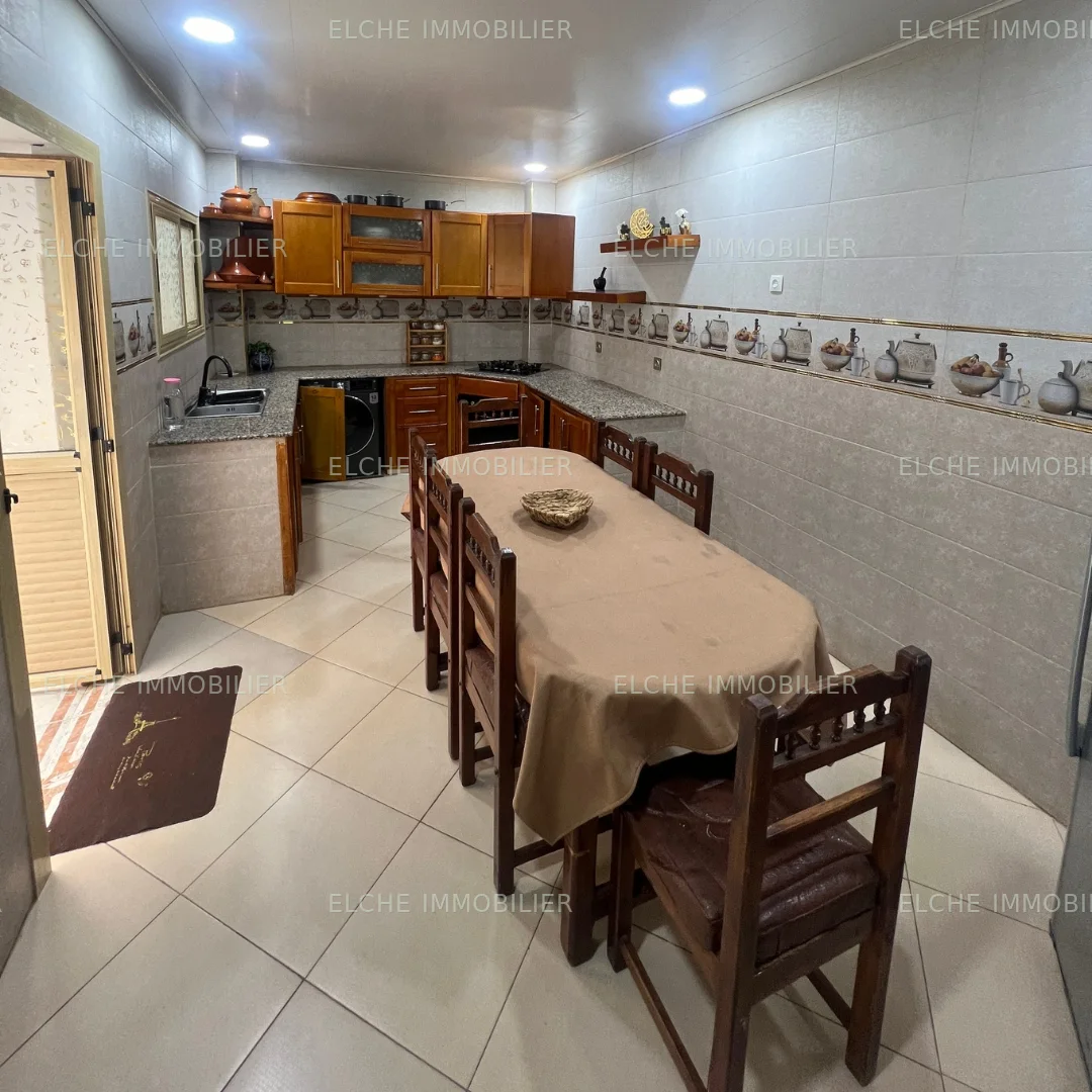 Villa R+2 à vendre