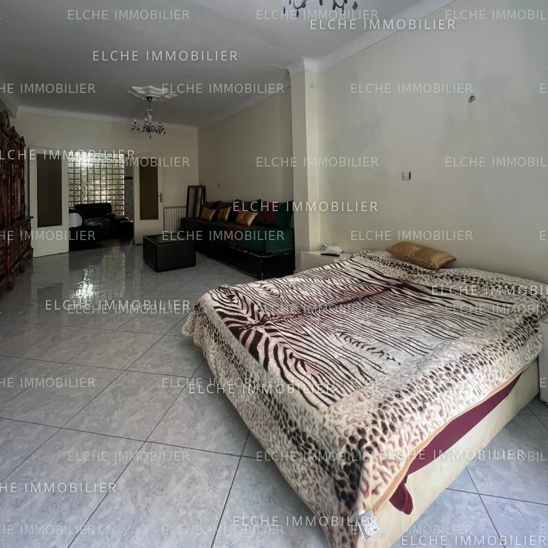 Villa R+2 à vendre