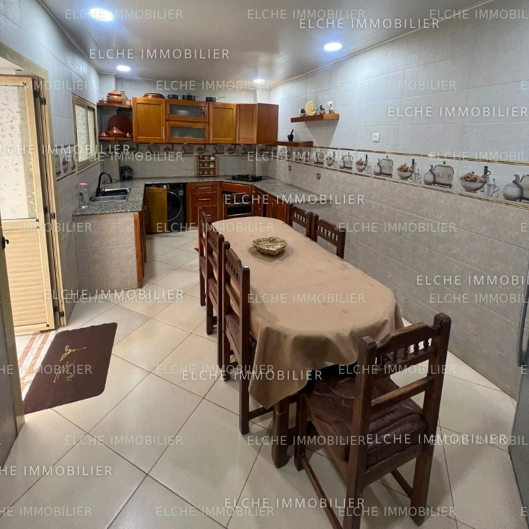 Villa R+2 à vendre
