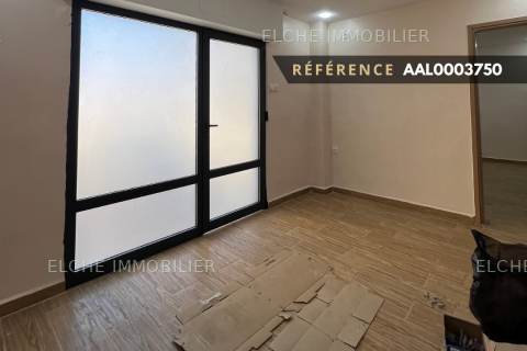Appartement F2 commercial à Louer