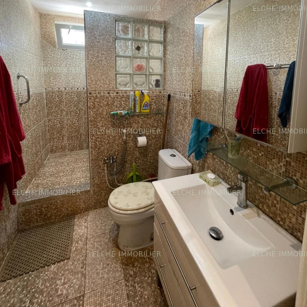 Villa R+2 à vendre
