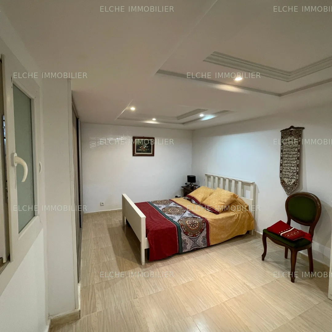 Villa R+2 à vendre