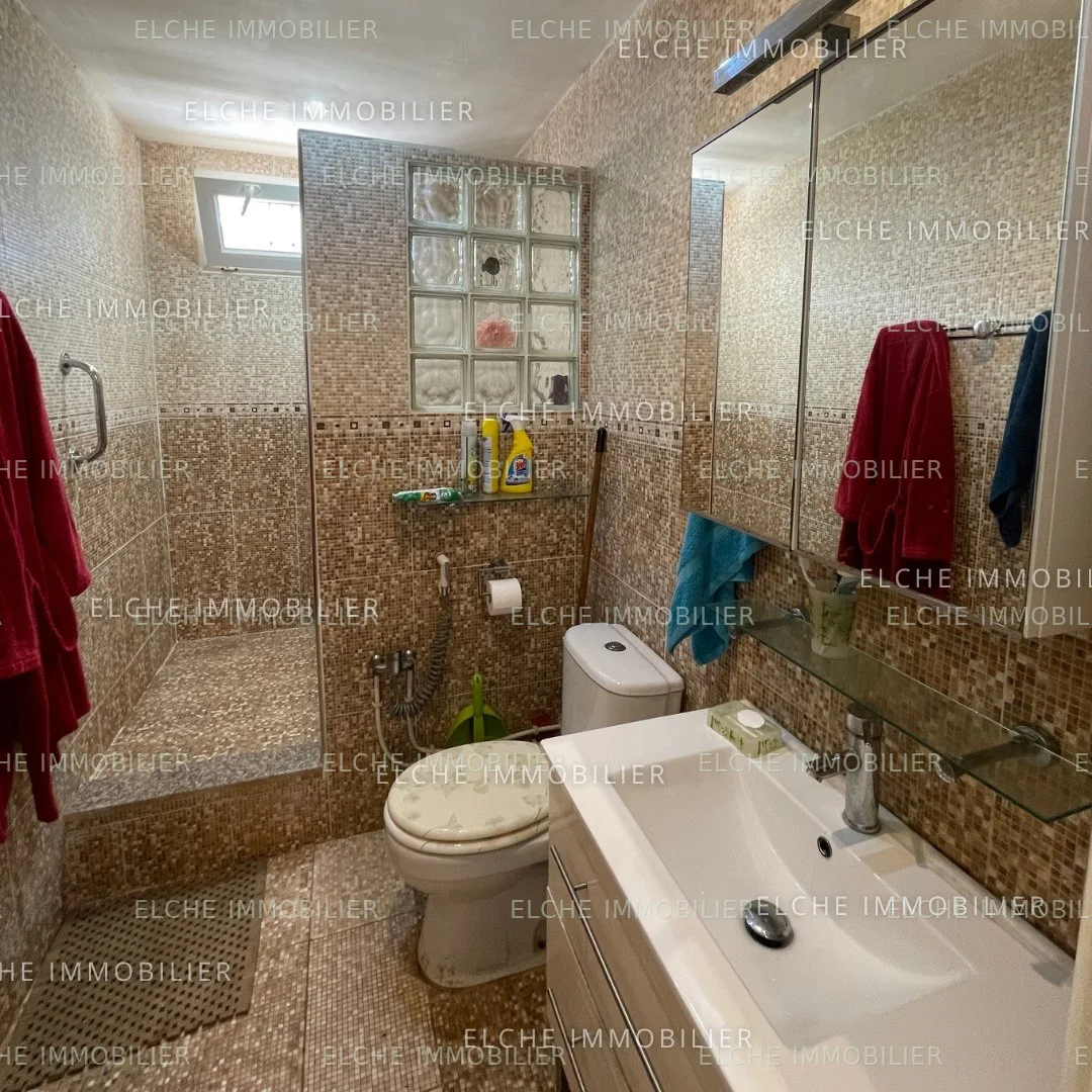 Villa R+2 à vendre