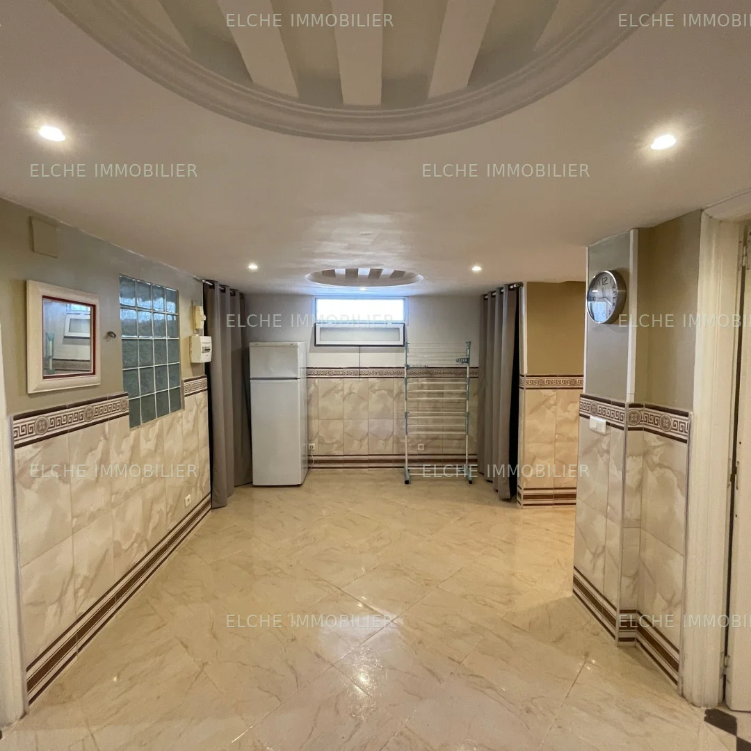 Villa R+2 à vendre