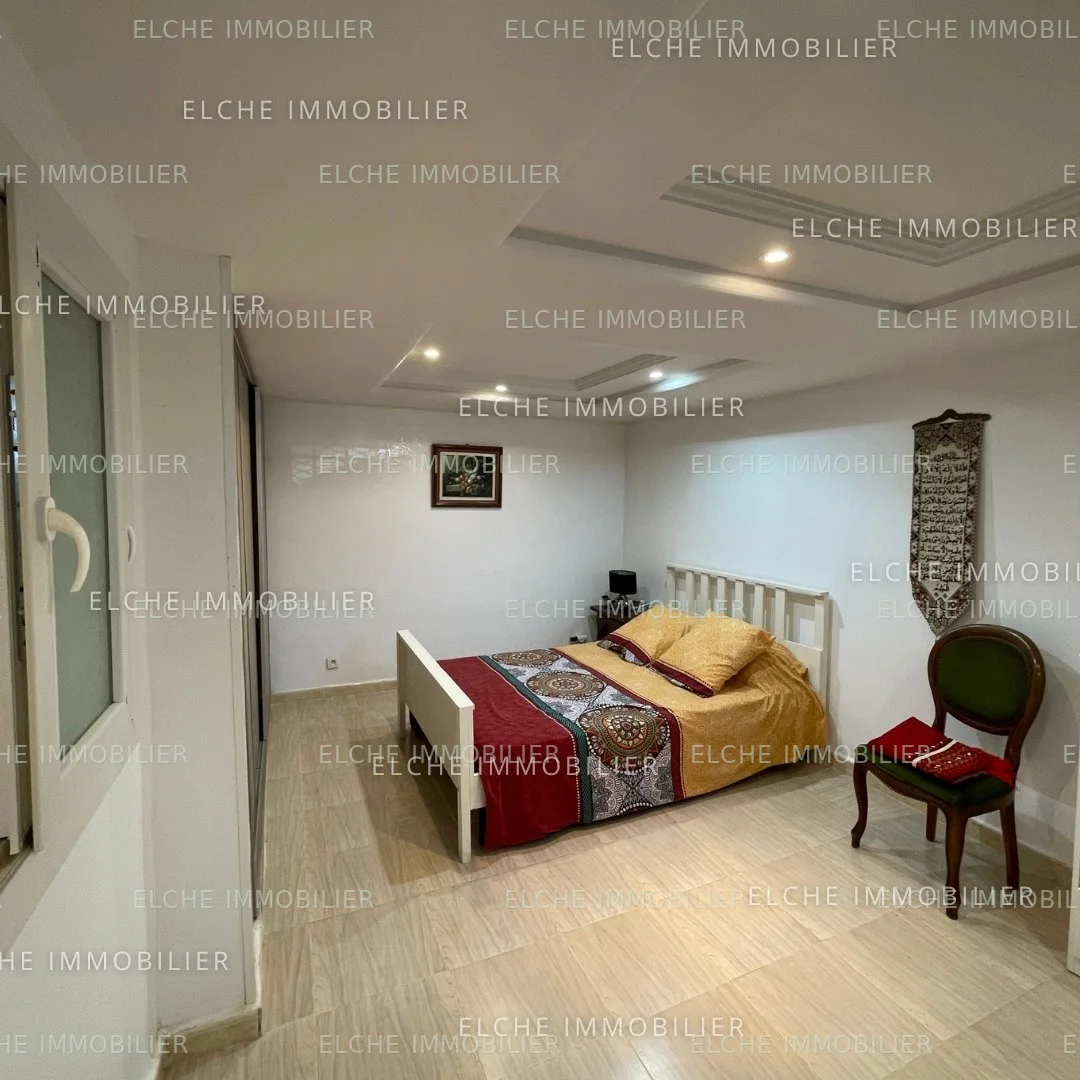 Villa R+2 à vendre