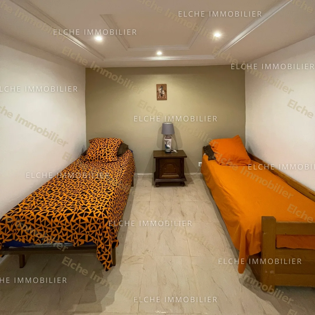Villa R+2 à vendre
