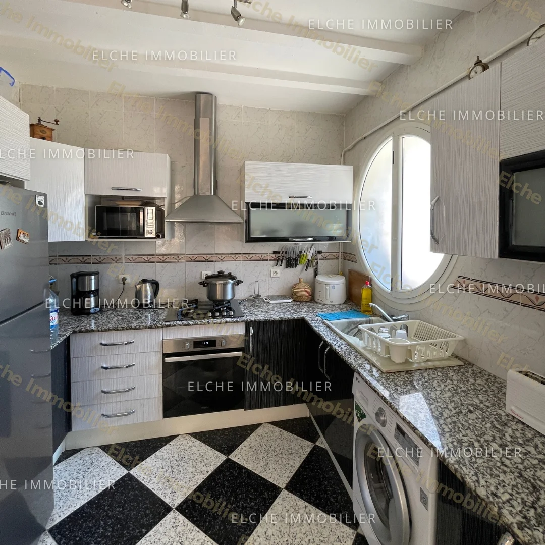 Villa R+2 à vendre
