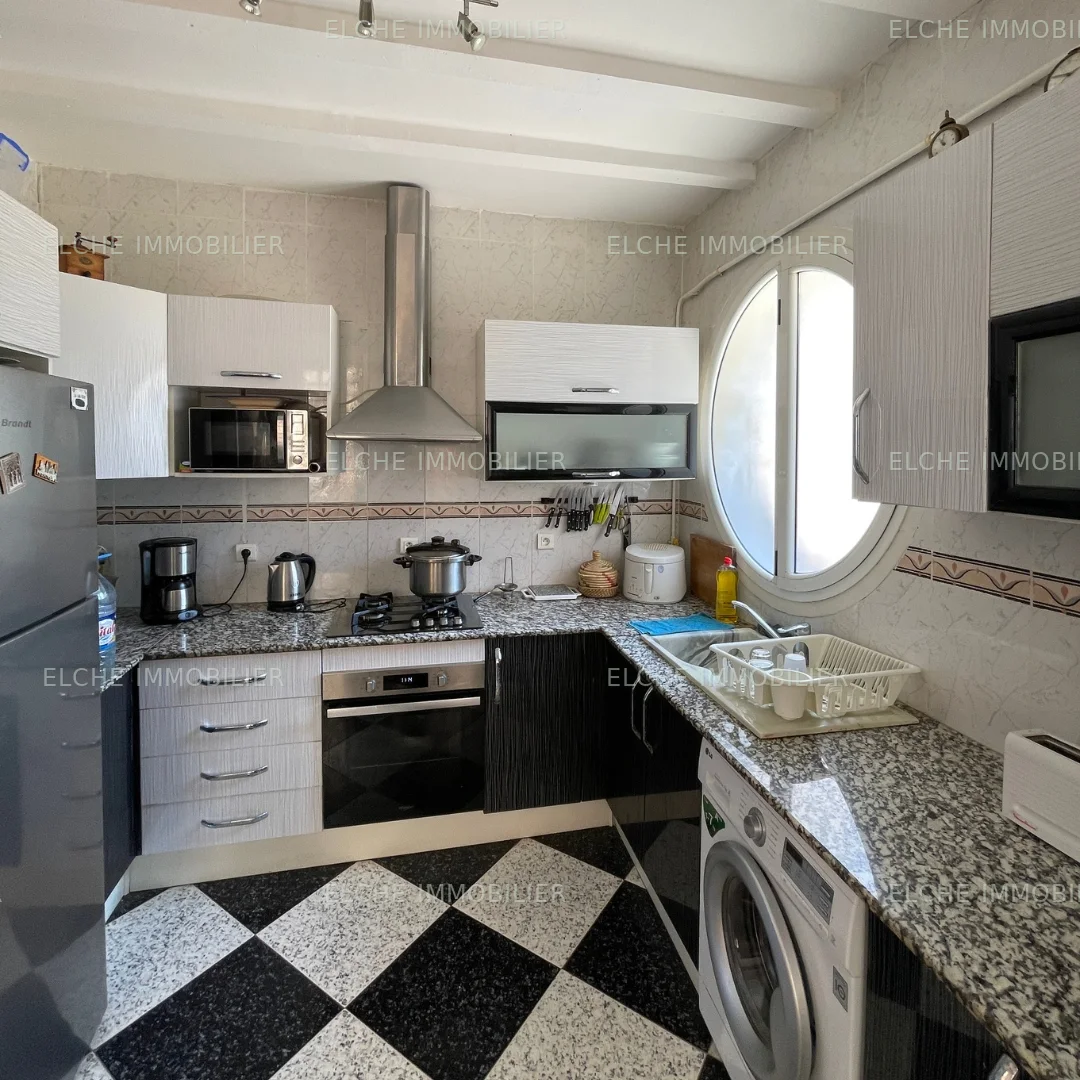 Villa R+2 à vendre