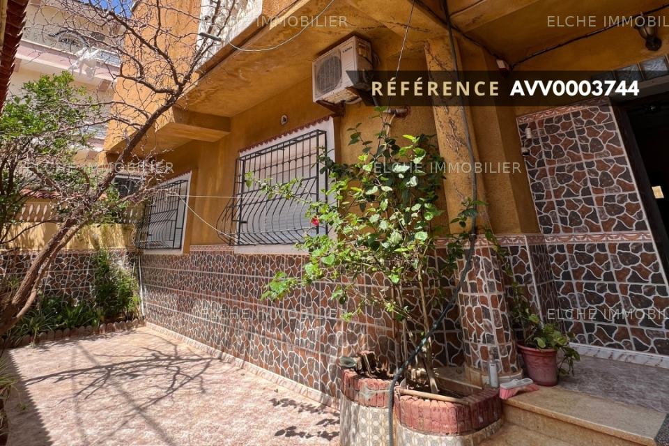 Villa R+2 à vendre