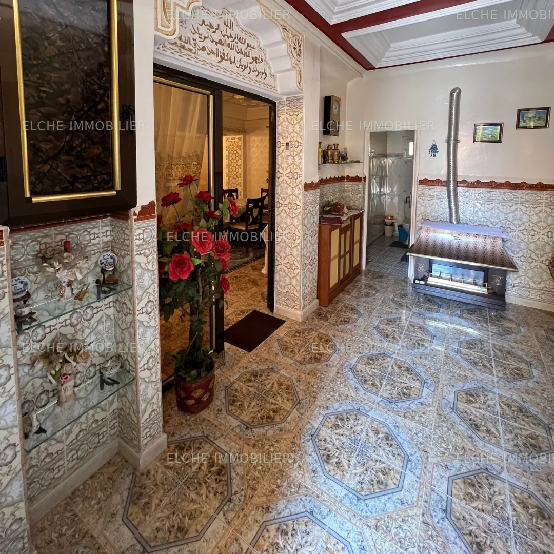 Villa R+2 à vendre