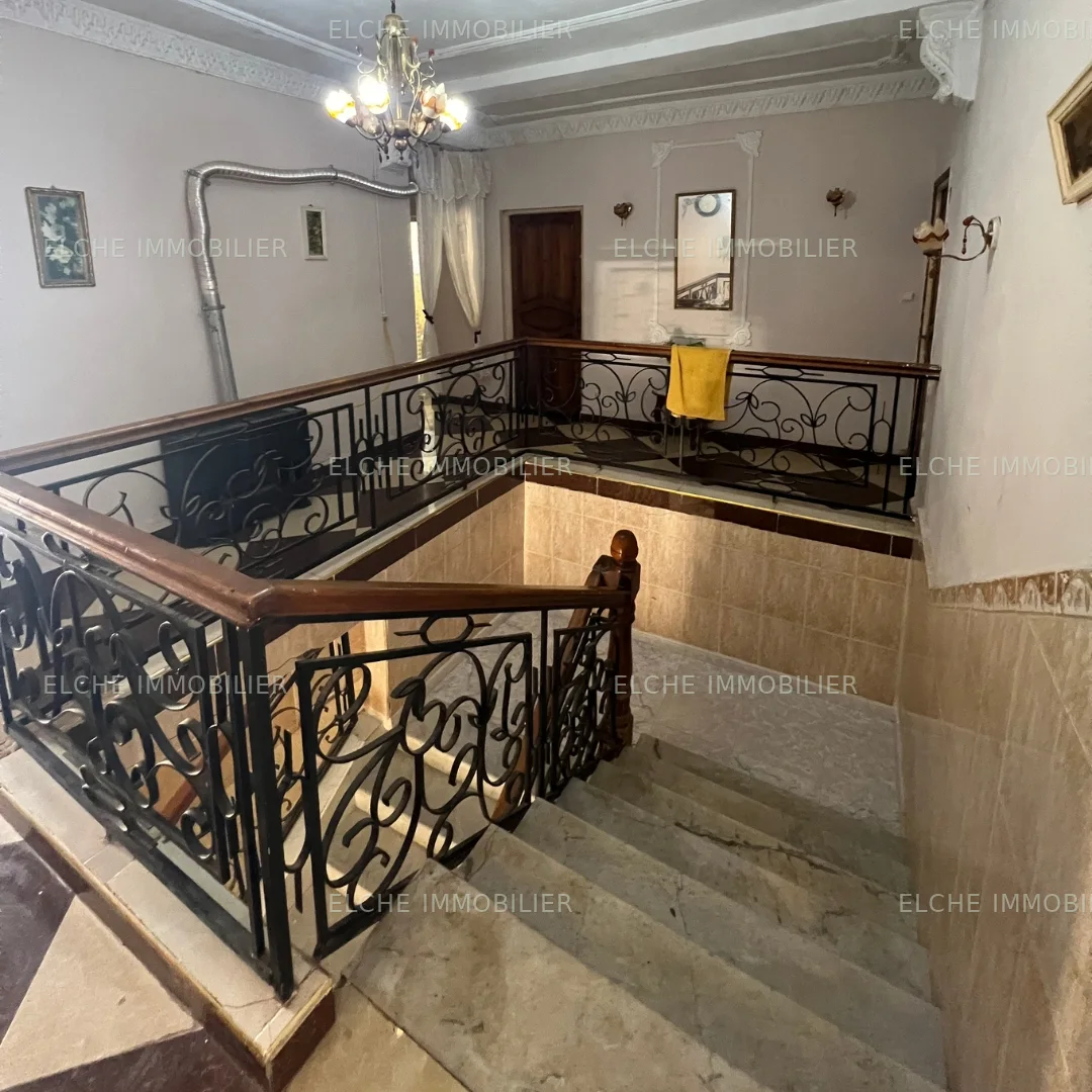 Villa ancien bâti R+1 à vendre