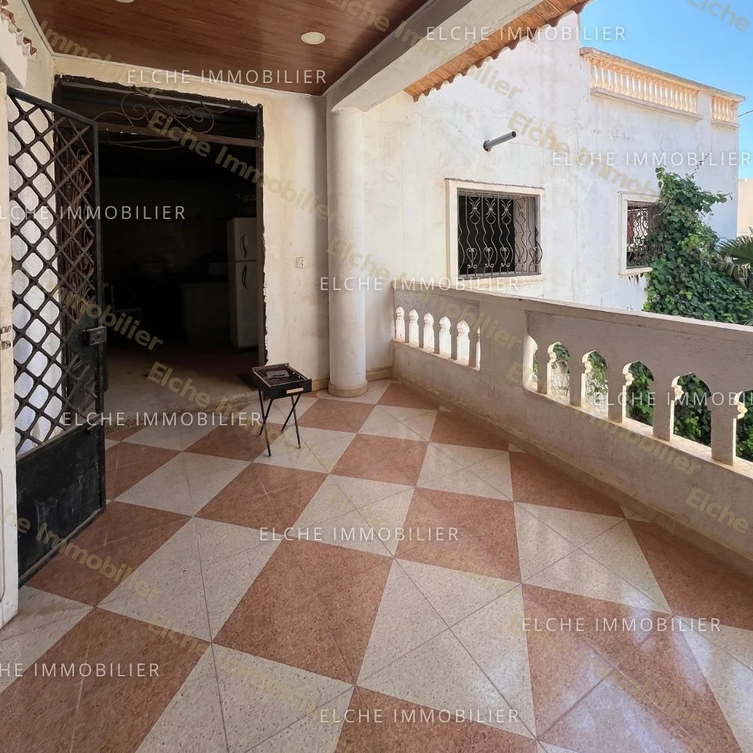 Villa ancien bâti R+1 à vendre