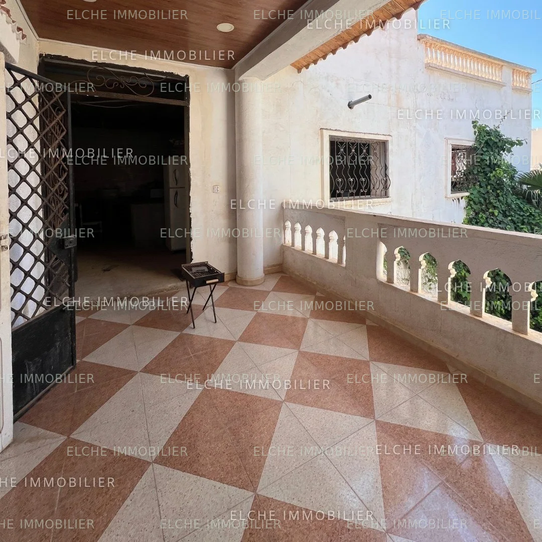 Villa ancien bâti R+1 à vendre