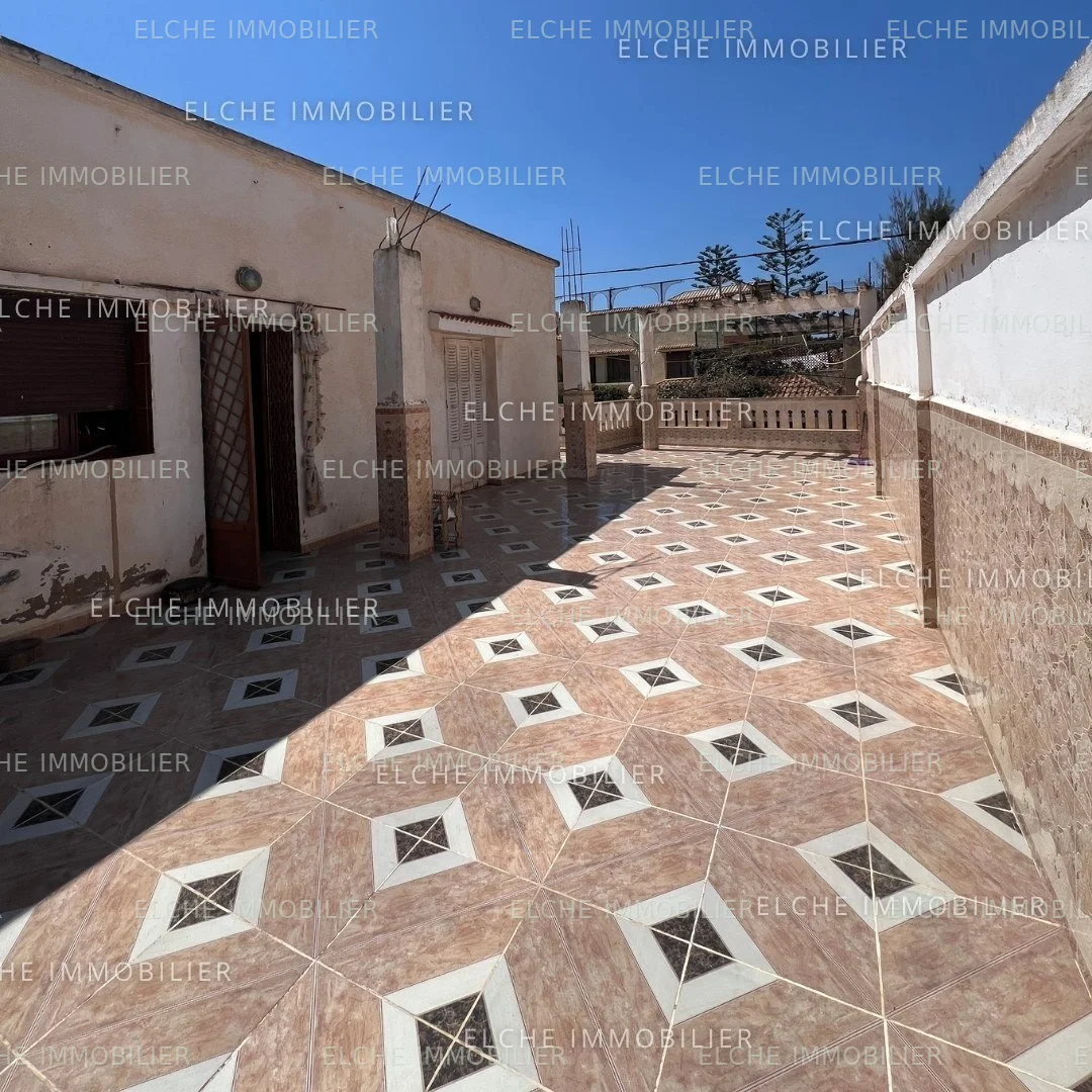 Villa ancien bâti R+1 à vendre