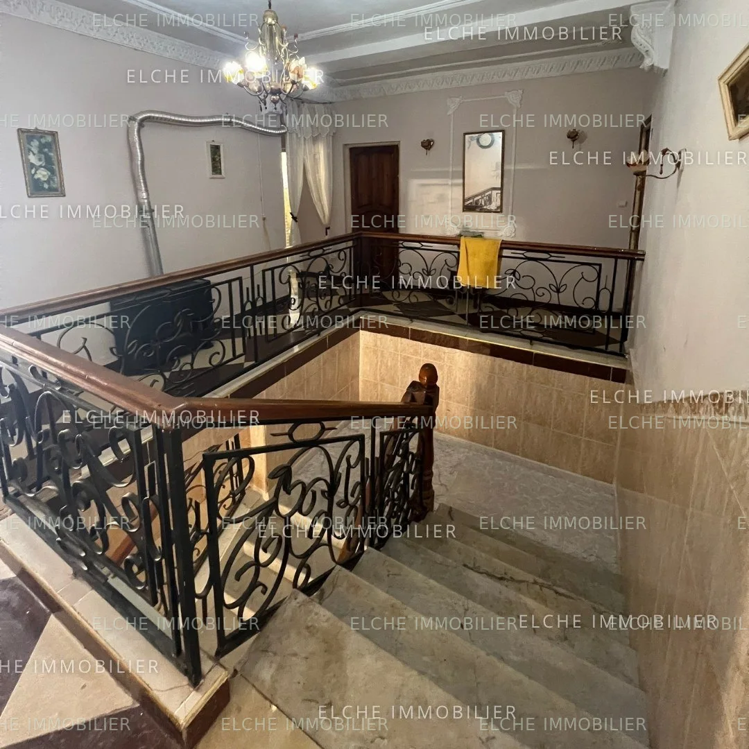 Villa ancien bâti R+1 à vendre