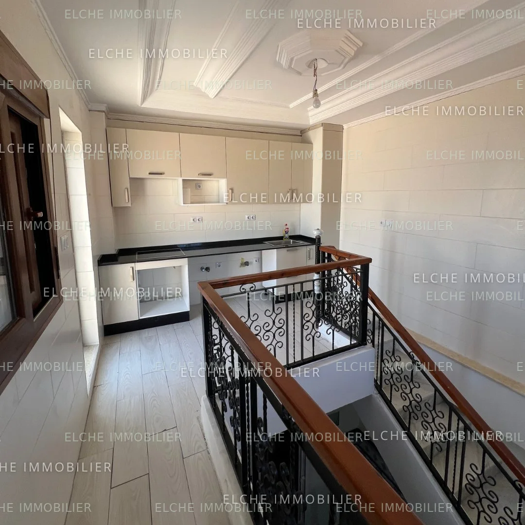 Villa R+3 à vendre