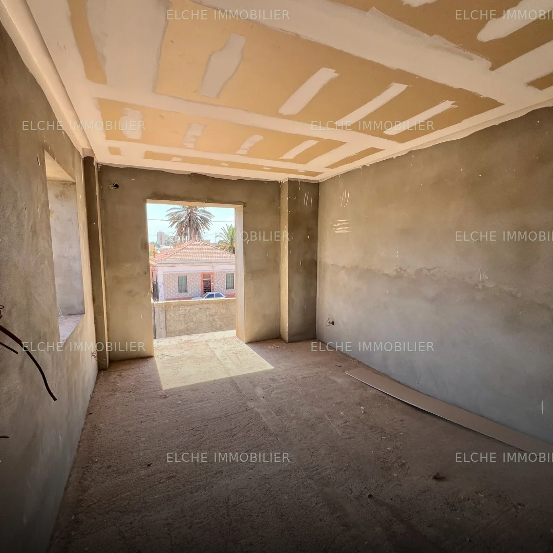 Villa carcasse R+2 à vendre