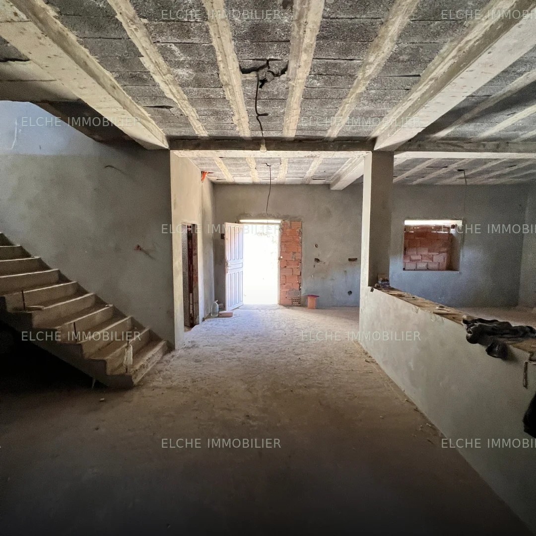 Villa carcasse R+2 à vendre