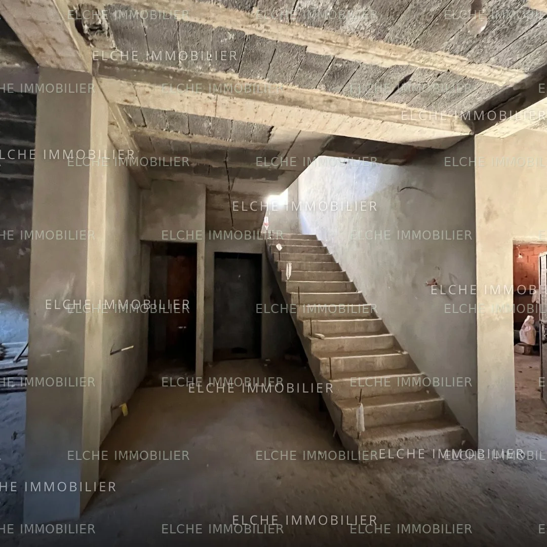 Villa carcasse R+2 à vendre