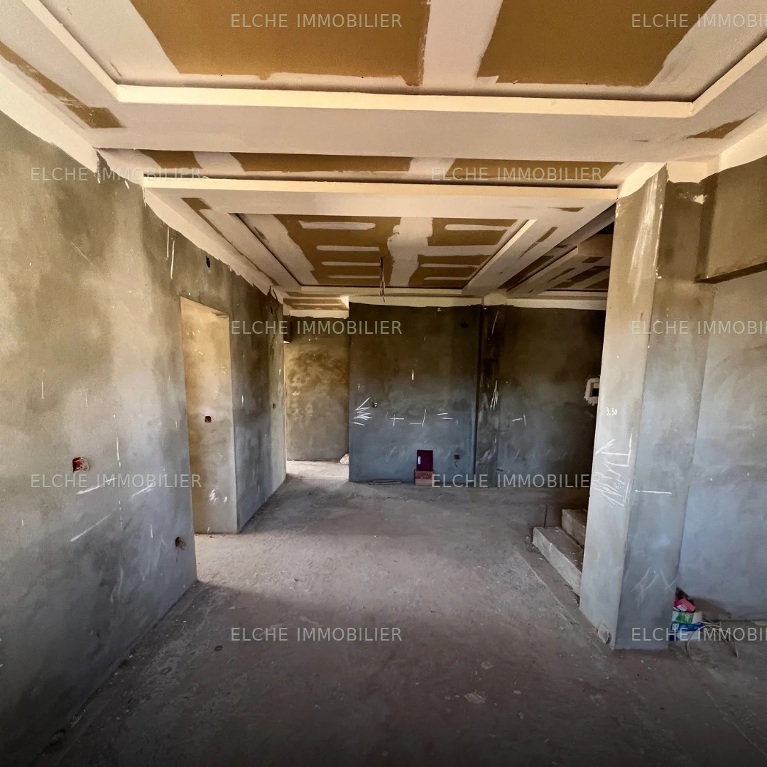 Villa carcasse R+2 à vendre