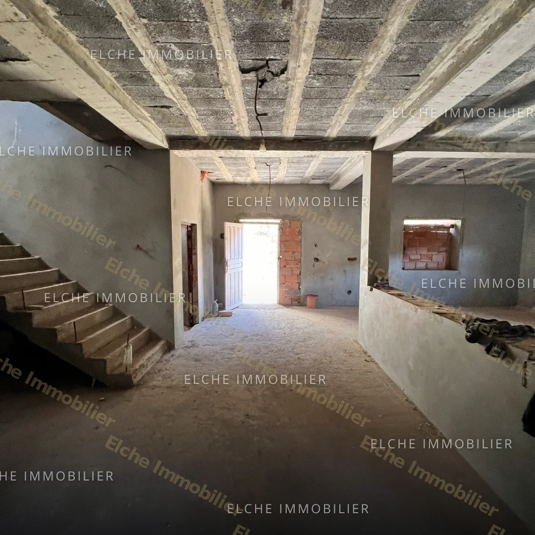 Villa carcasse R+2 à vendre