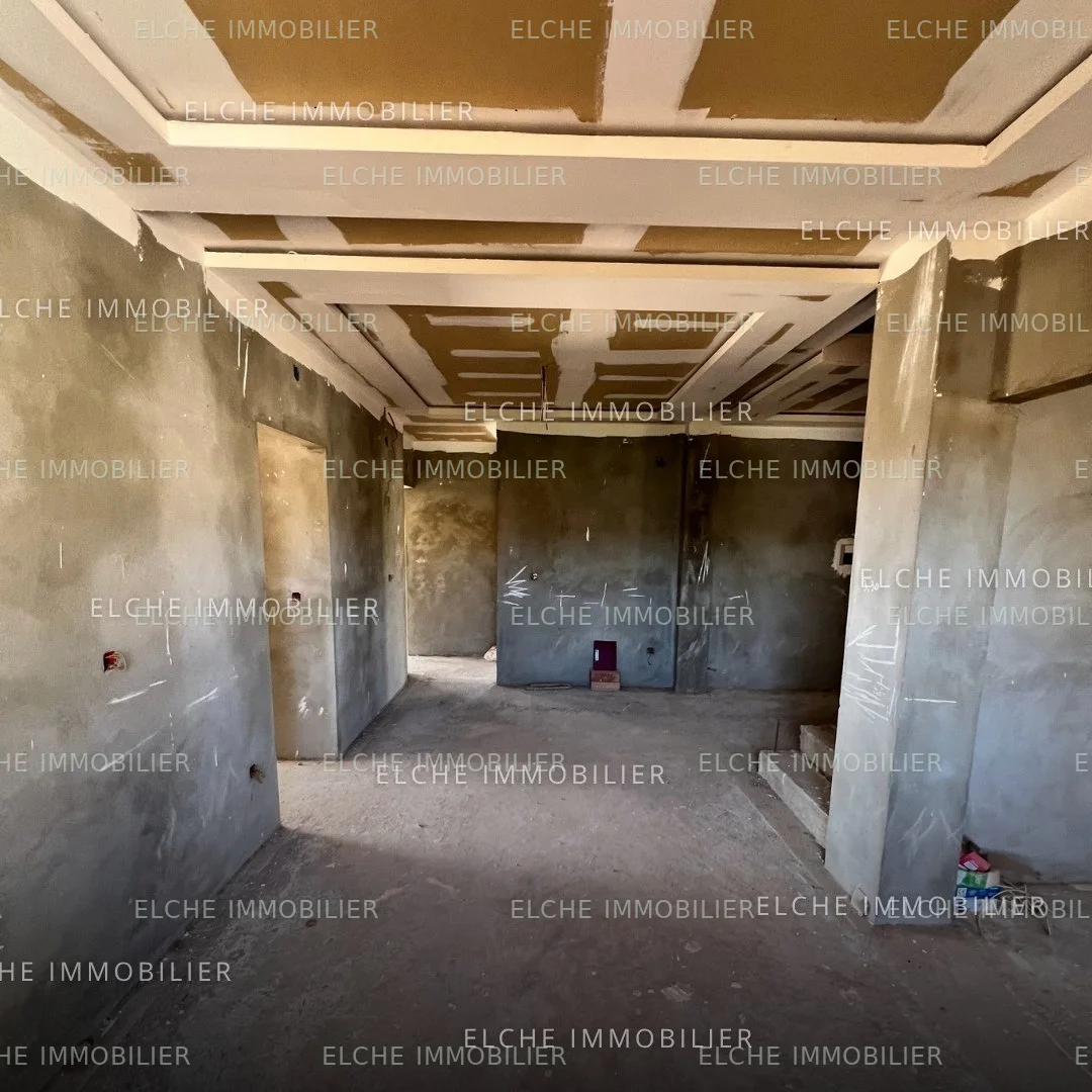 Villa carcasse R+2 à vendre