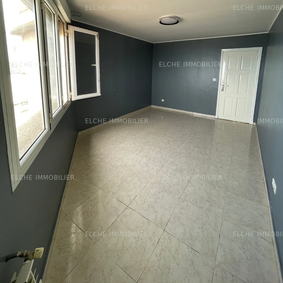 Appartement F4 à Louer