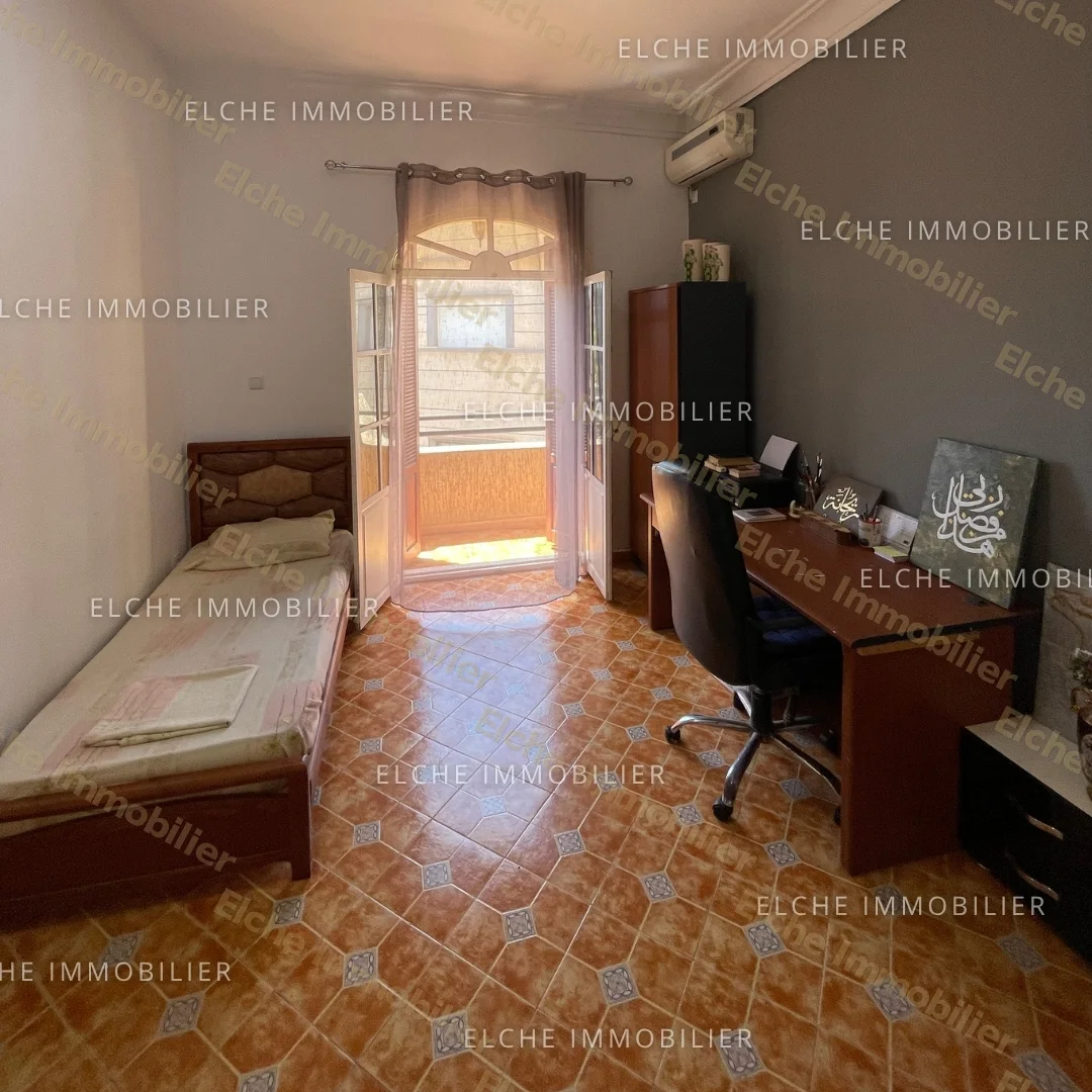 Villa R+2 à vendre