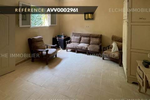 Maison semi-finie à vendre