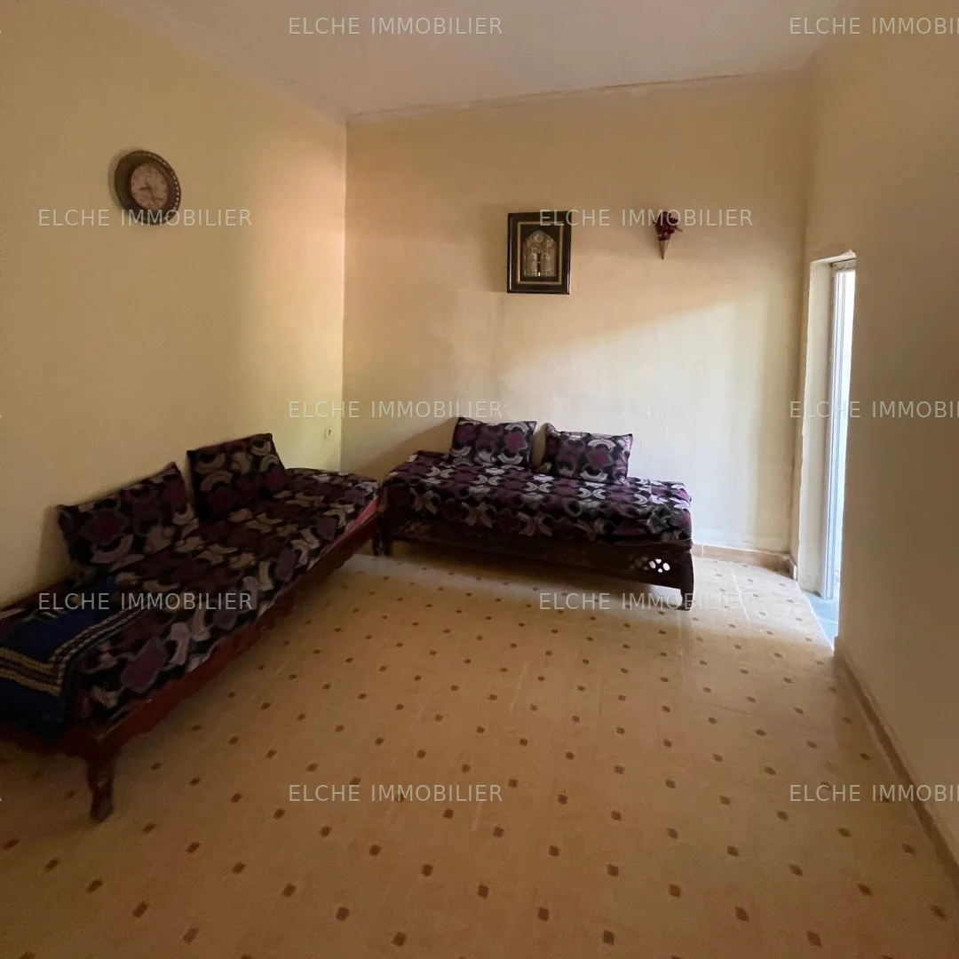 Maison semi-finie à vendre