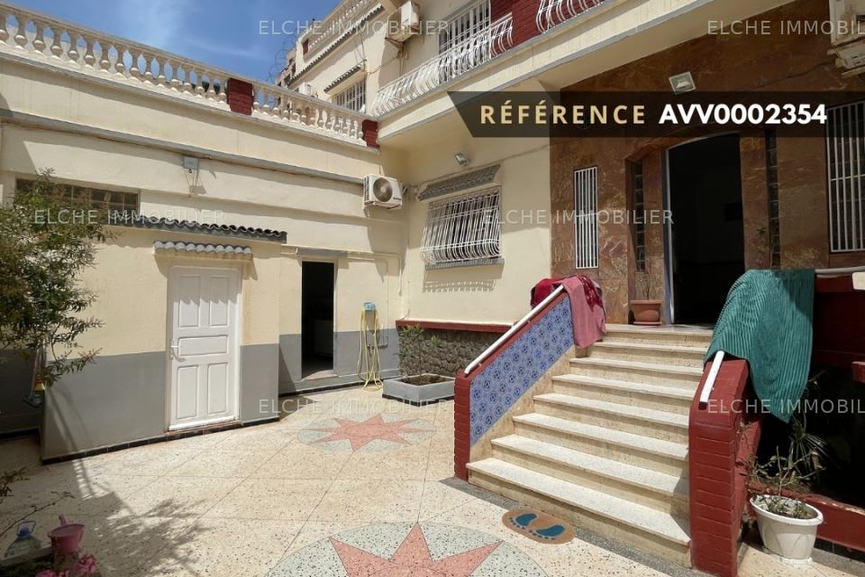 Villa R+1 à Vendre