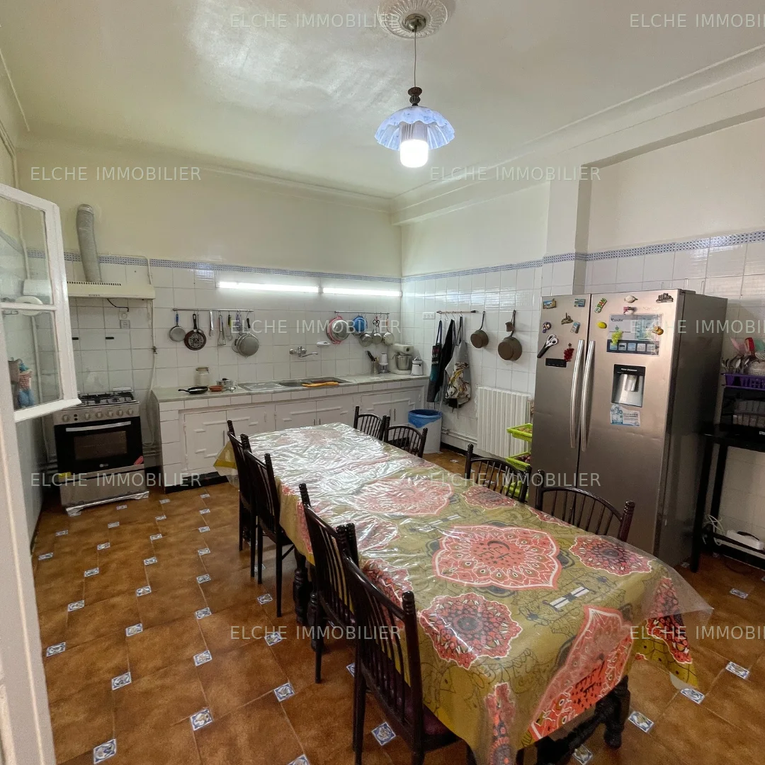 Villa R+1 à Vendre