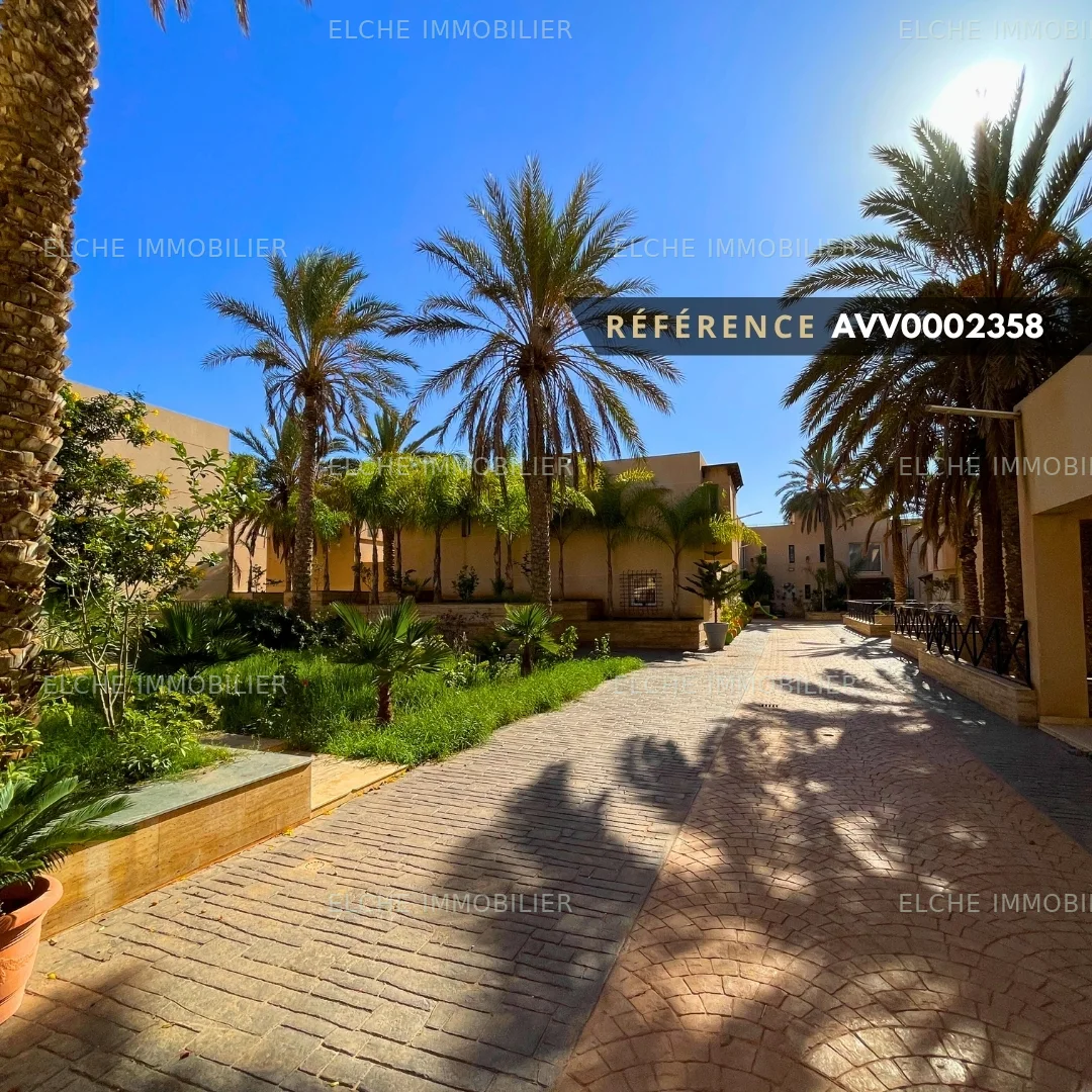 Villa R+2 à Vendre