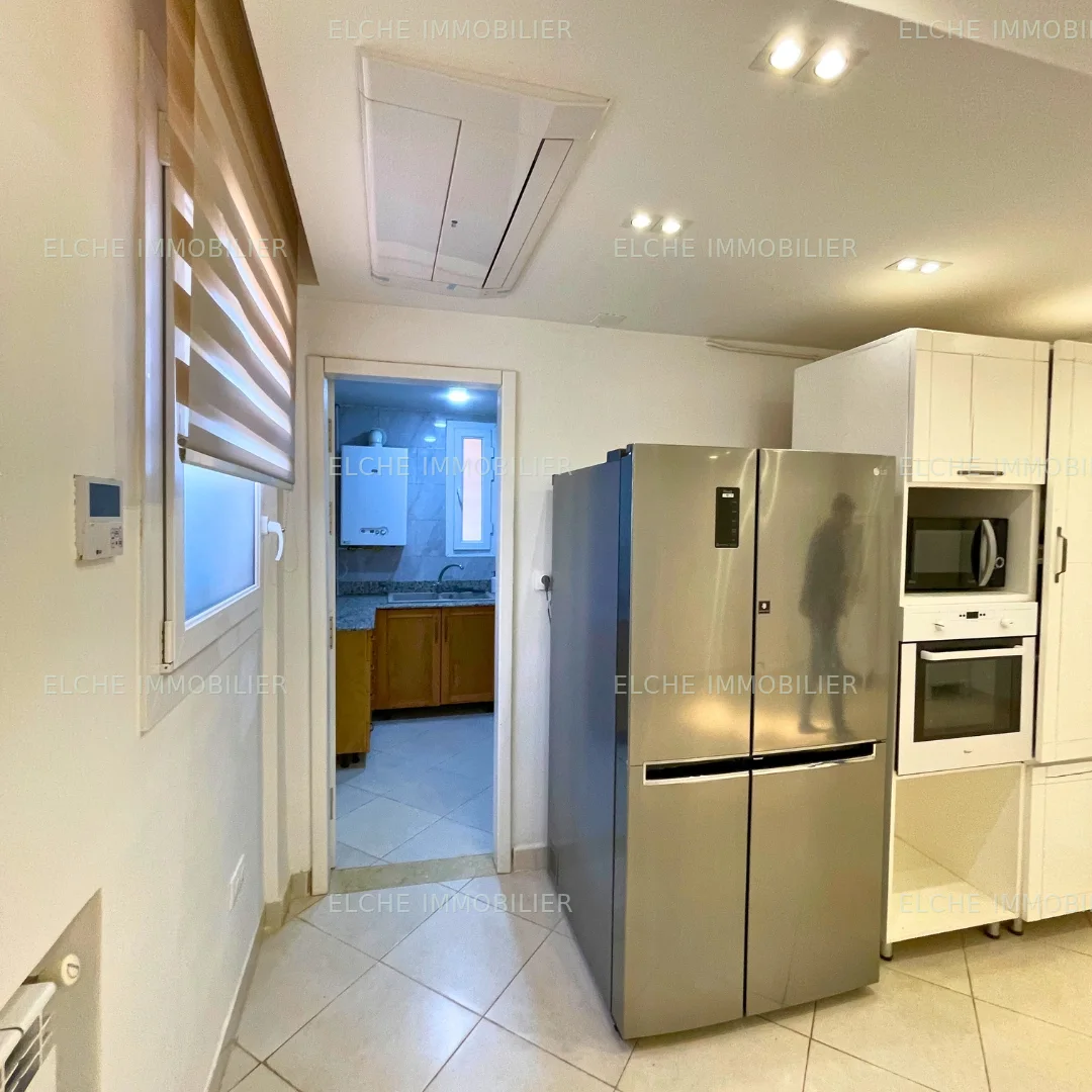 Villa R+2 à Vendre