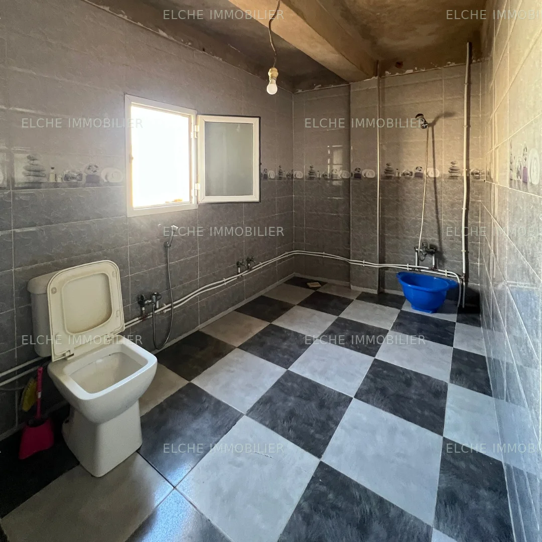 Villa R+2 à vendre