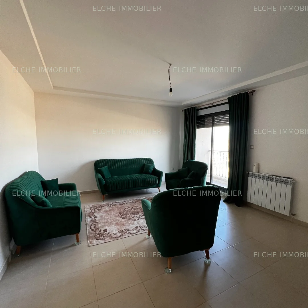 Appartement F4 à Louè