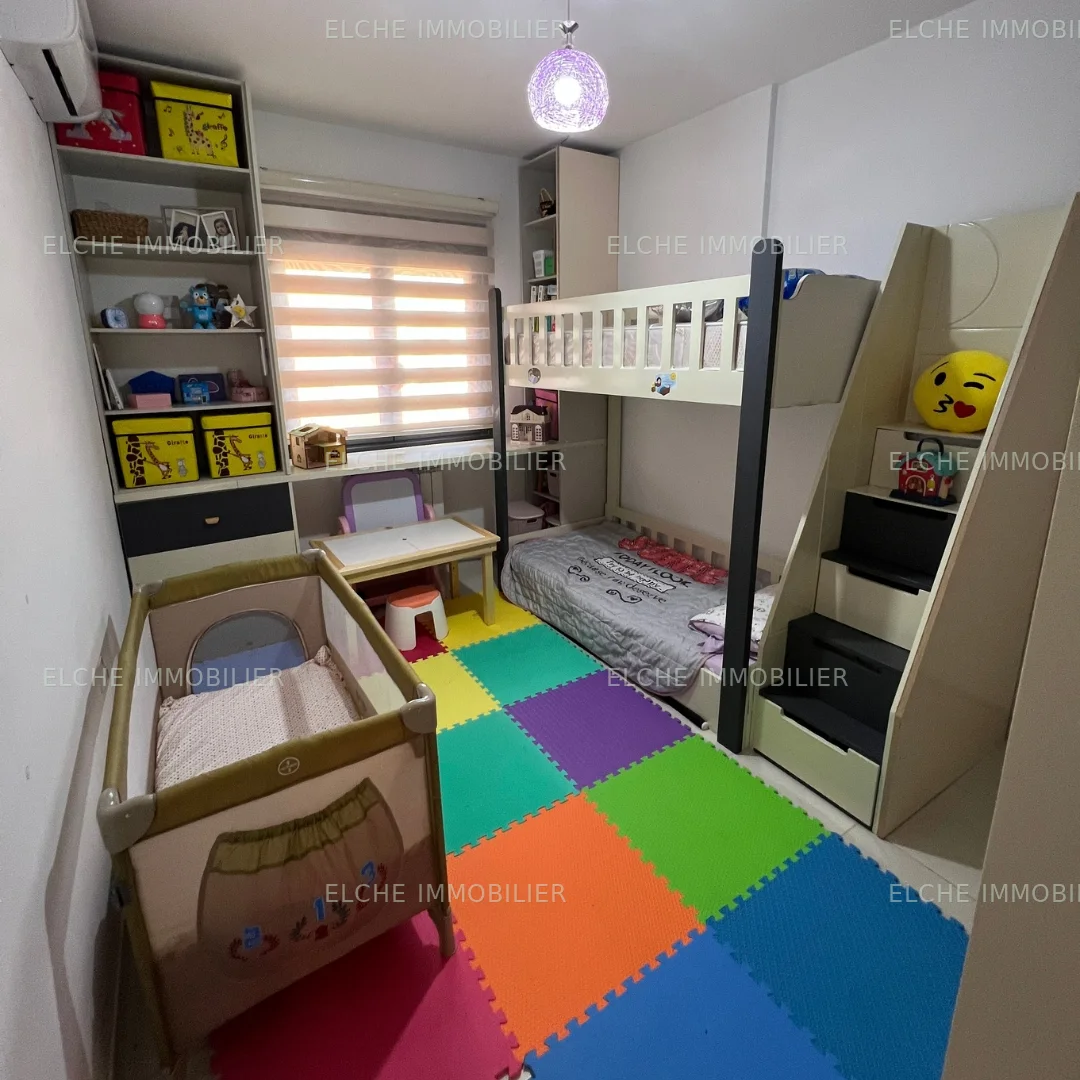 Appartement F4 à vendrev