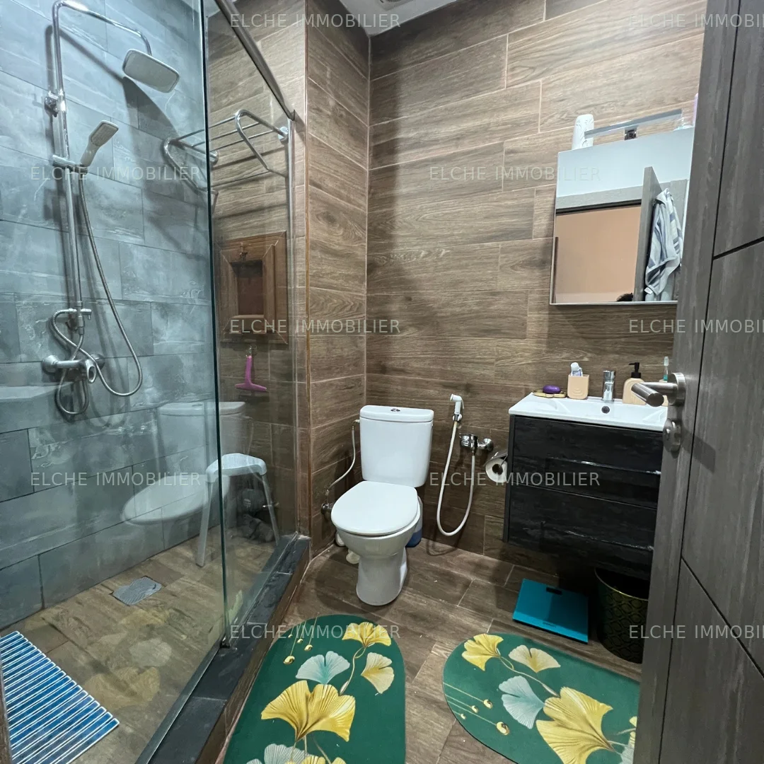 Appartement F4 à vendrev
