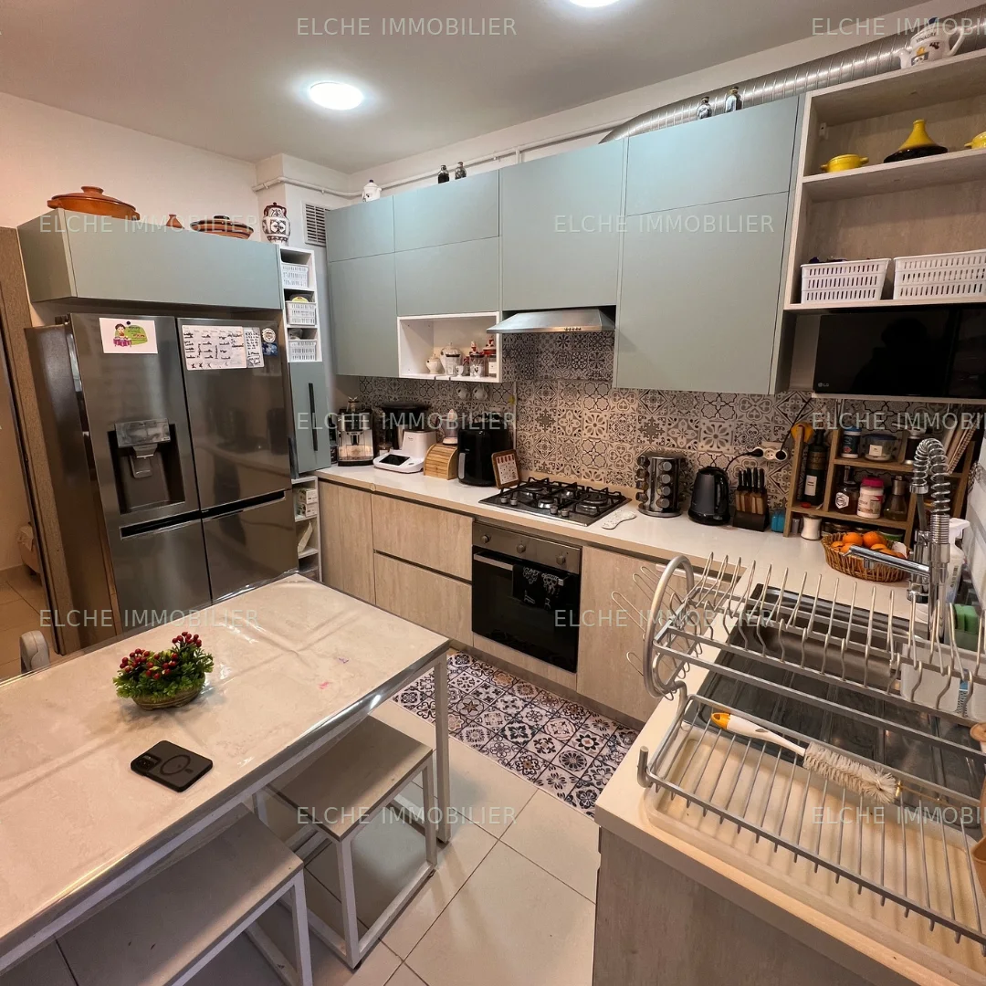 Appartement F4 à vendrev