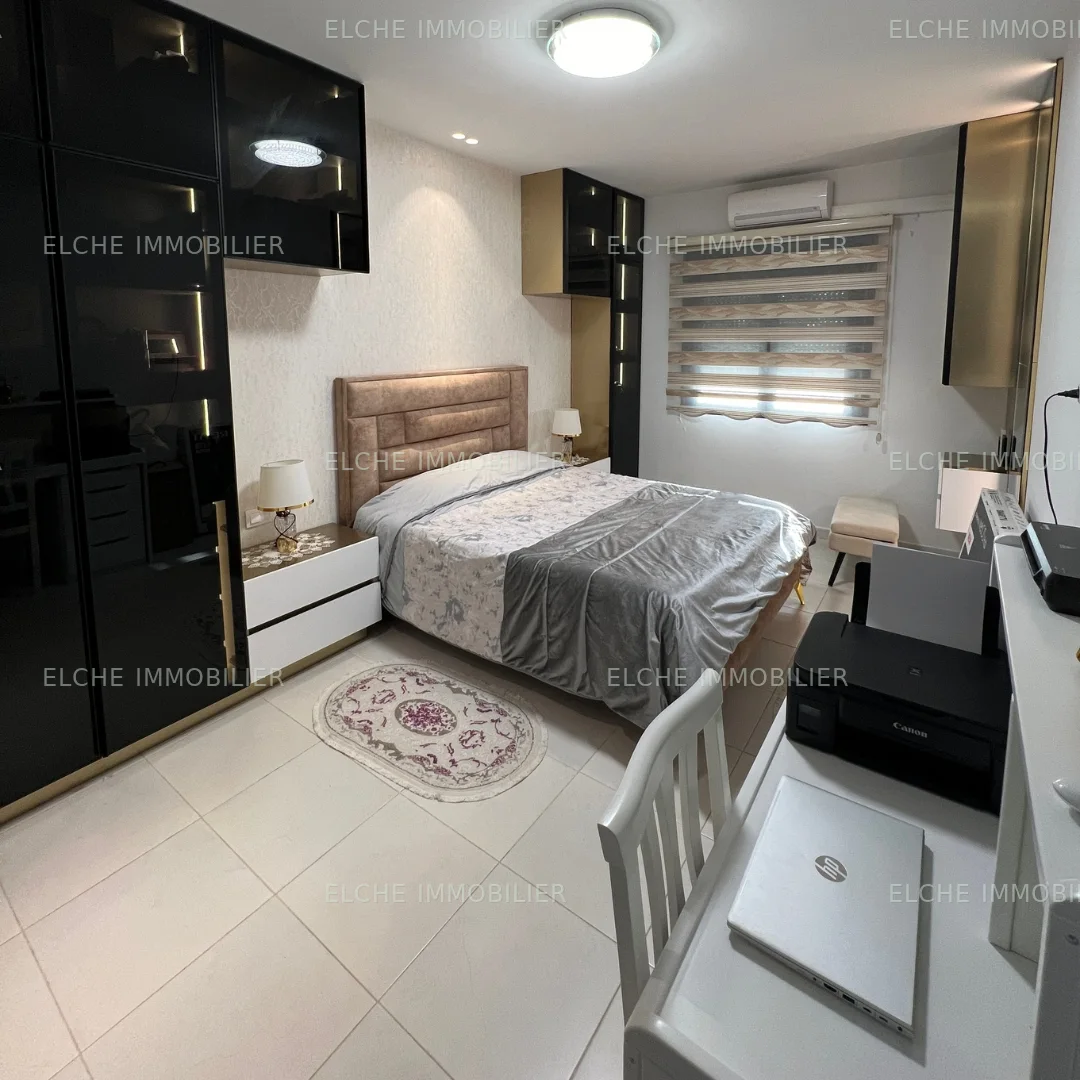 Appartement F4 à vendrev