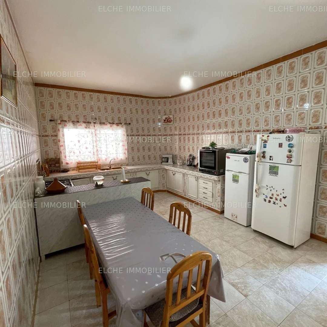 Maison F7 Avendre