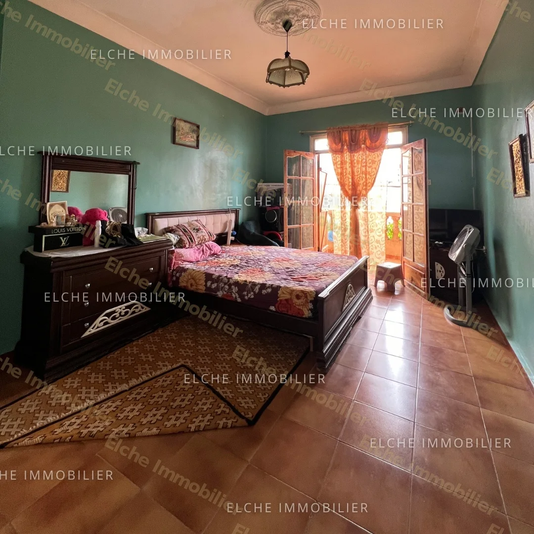 Villa R+3 à vendre
