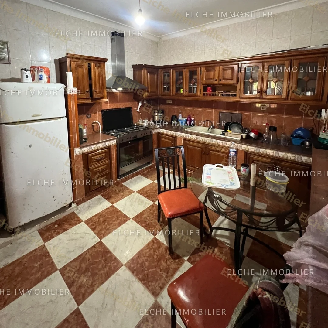 Villa R+3 à vendre